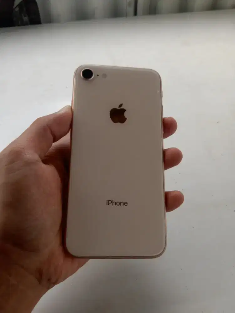 iPhone 8 64gb ibox