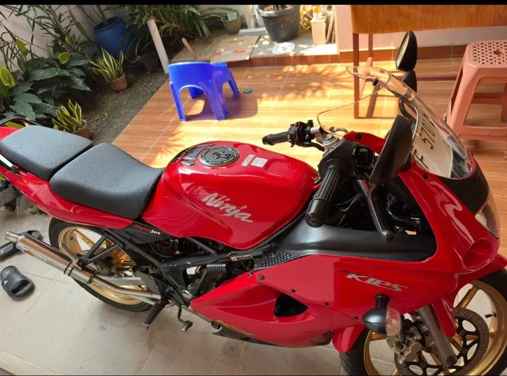 Jual ninja rr tahun 2011 warna merah