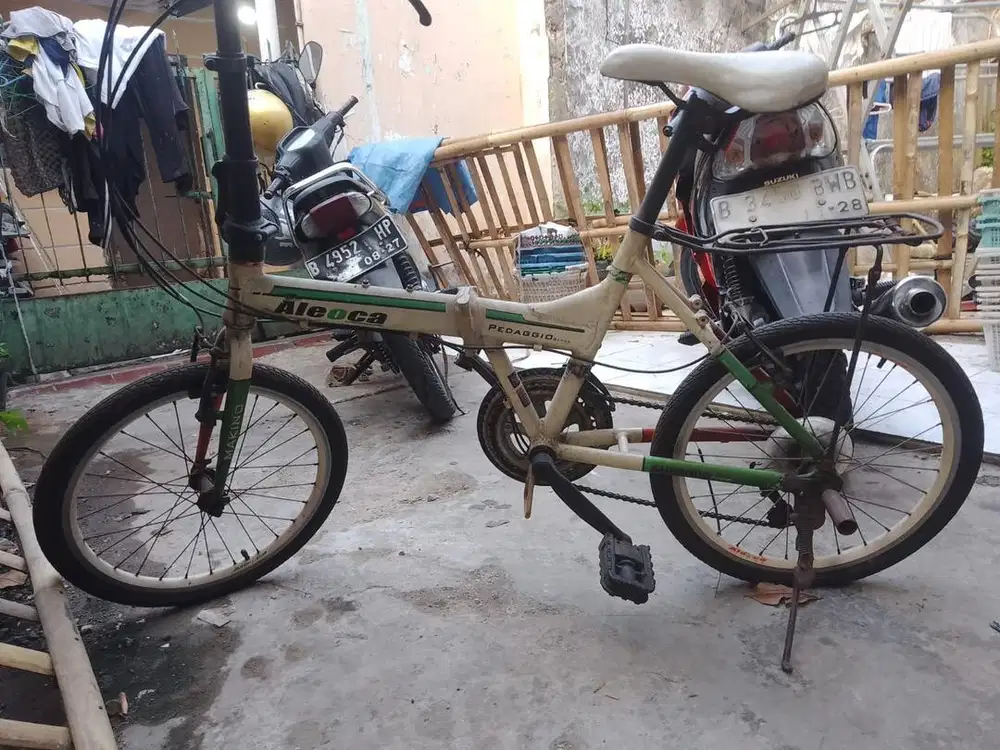 Sepeda lipat aleoca