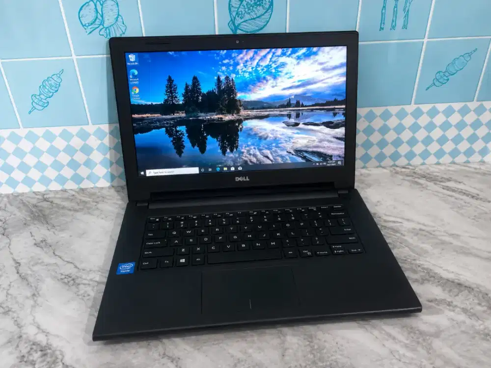BISMILLAHIRRAHMANIRRAHIM DIJUAL LAPTOP DELL