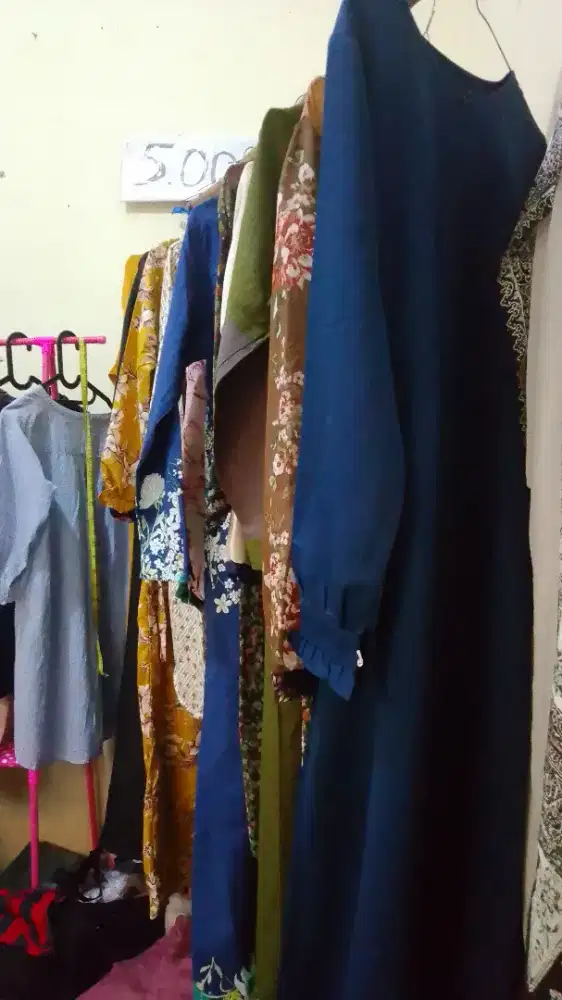 Baju Preloved Kondisi Masih Bagus