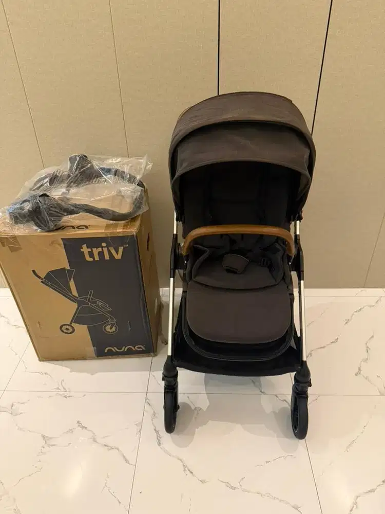 Stroller Nuna Triv preloved like new