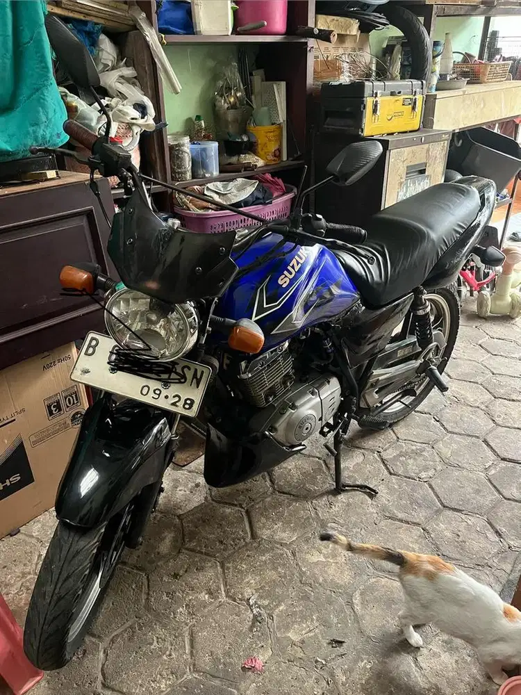 Thunder Standar Lengkap Plat B Putih