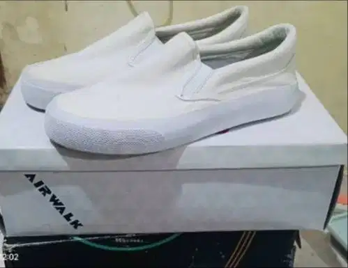 Airwalk Squidmen White - Sepatu Putih Polos