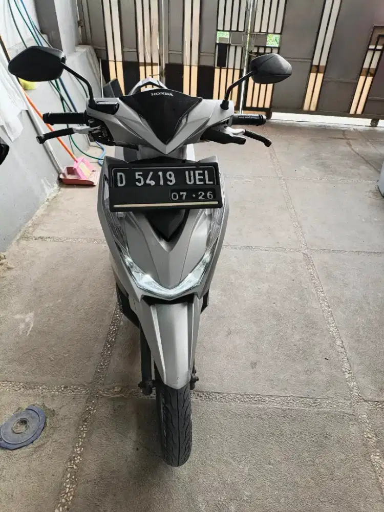 Honda Beat Deluxe 2021 Silver