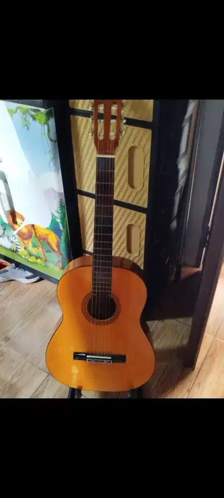 Gitar nylon baru