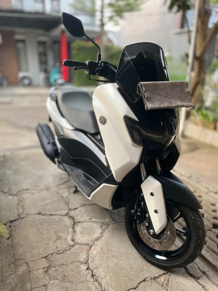 Nmax Neo S 2025 ( Putih )