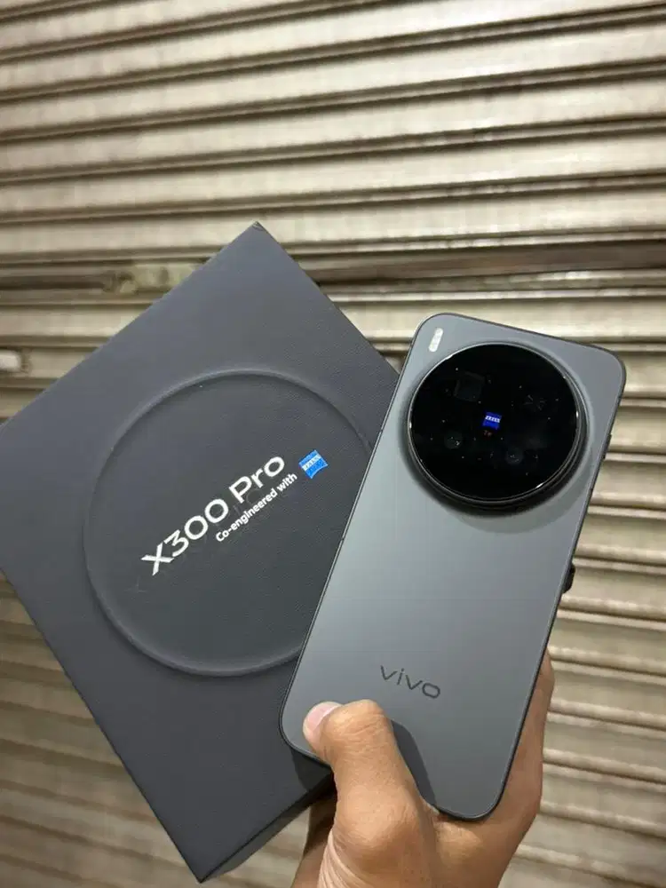 Vivo X300 Pro 16/512 Resmi