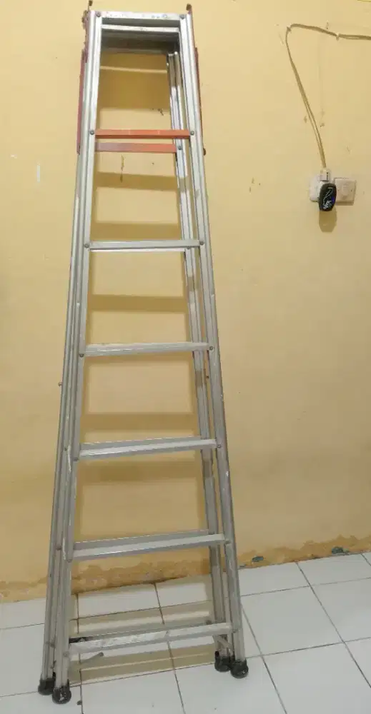 Jual tangga lipat panjang normal 2 M buka bentang jd 4 meter nego