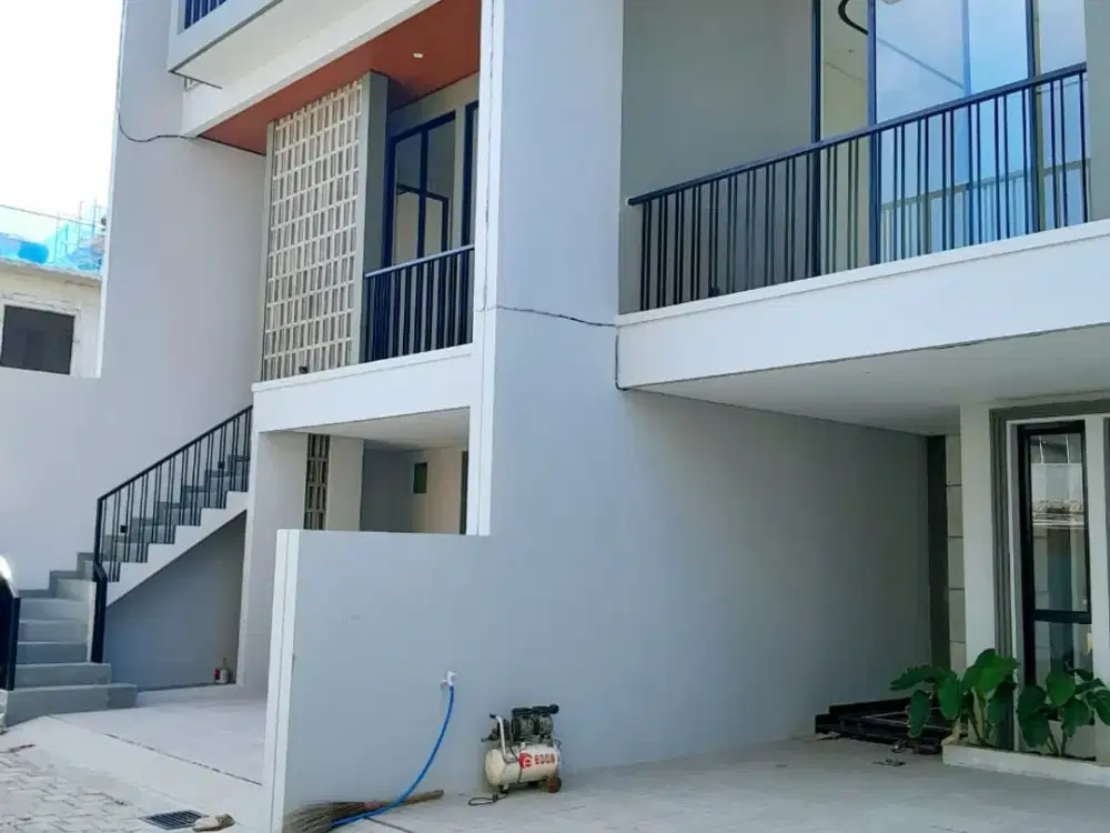 rumah siap huni akses lebar dinding bata merah