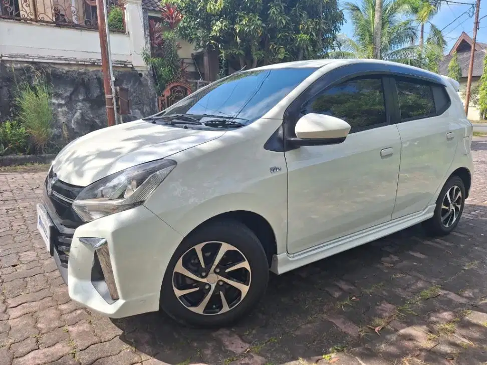 Daihatsu Ayla 1.2 R Bensin-MT 2022 KTOO
