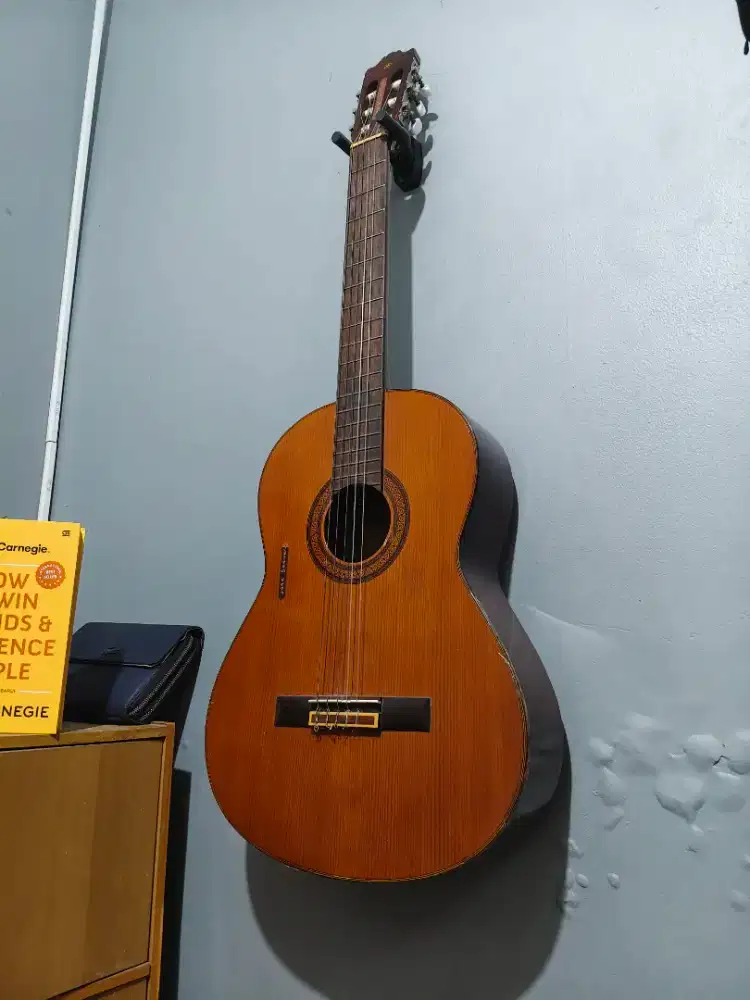 Gitar klasik Yamaha G 225