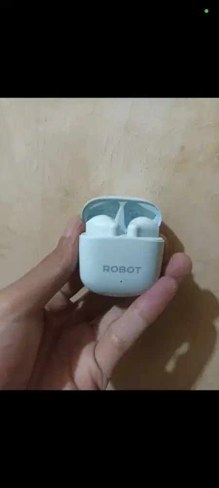 Headset bluetooth Robot
