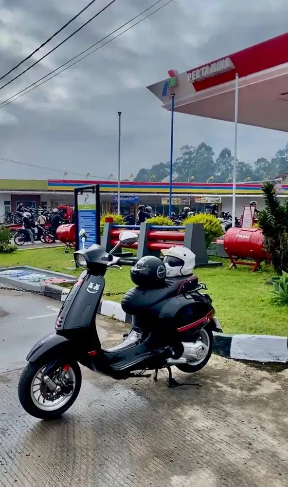 Vespa Sprint 150 3V Ganteng kalem