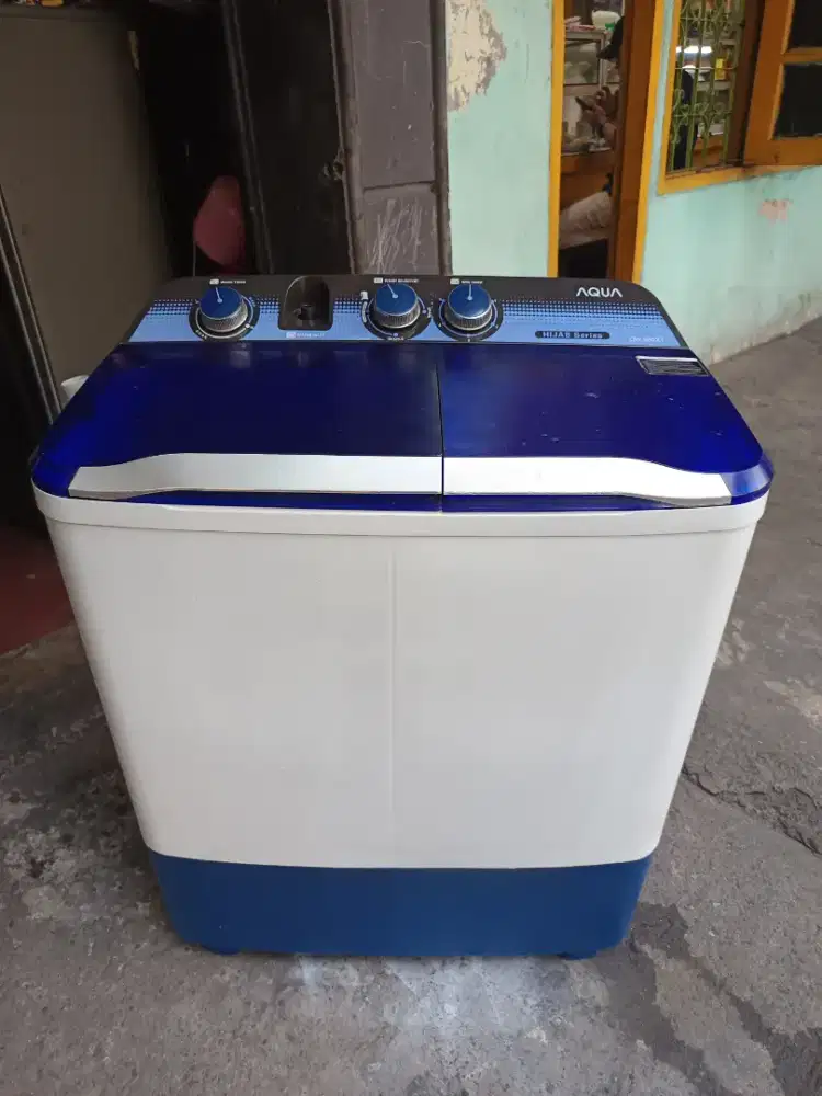 Mesin cuci manual aqua
