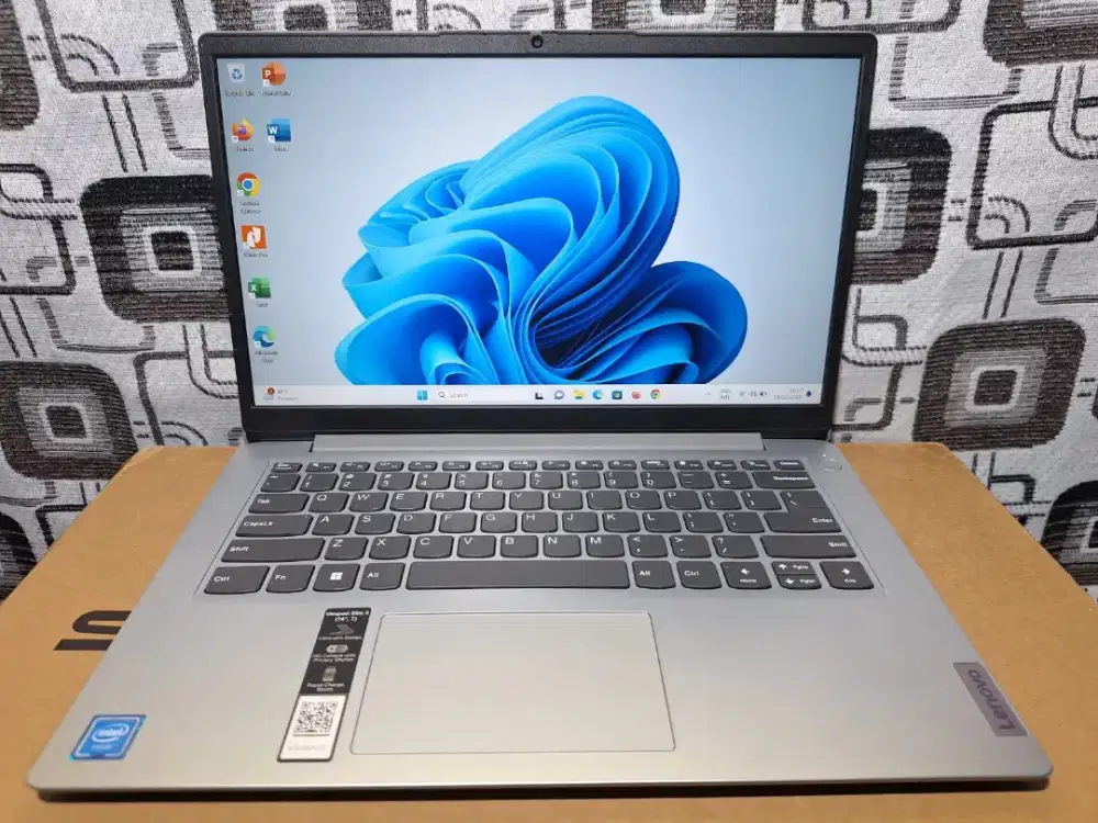 Laptop Lenovo ideapad slim 1i ram 8gb ssd bazelless garansi resmi