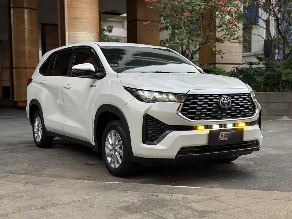 MOBIL IRITT! Toyota Innova Zenix hybrid 2023!