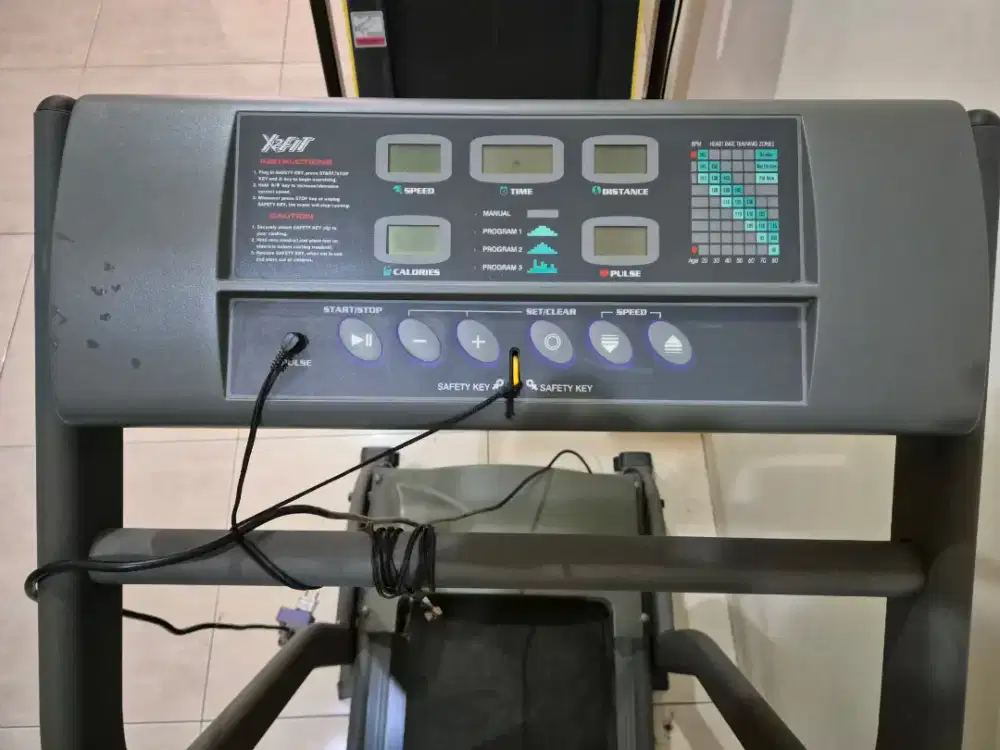 Jual cepat treadmill X2fit