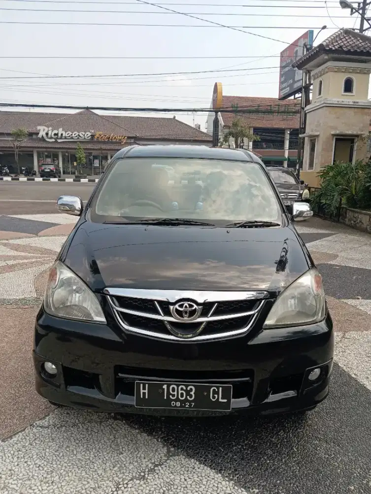 Toyota avanza g 2011