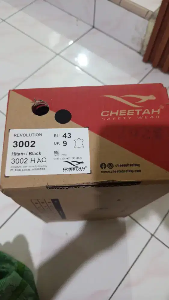 Sepatu safety cheetah NIK 2025