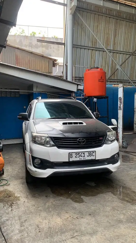 teknisi body repair (ketok las,dempul,poles,epoxy,cat)