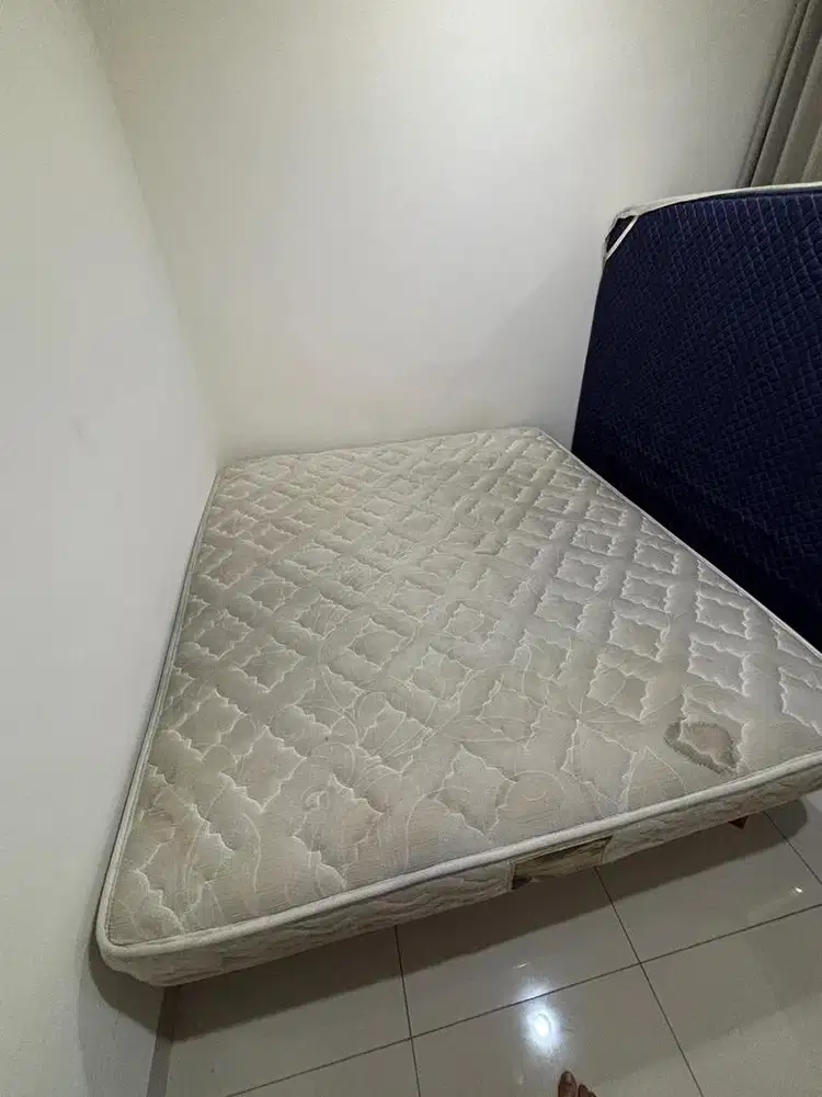 DIJUAL MURAH SPRINGBED MERK QUANTUM UK 180x200 (SILAHKAN NEGO)