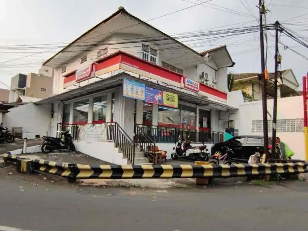 Dijual cepat rumah hook bisa untuk usaha di pancoran jakarta selatan