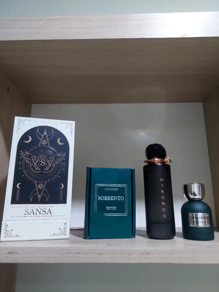 1 paket parfum Mykonos Sansa dan sorrento
