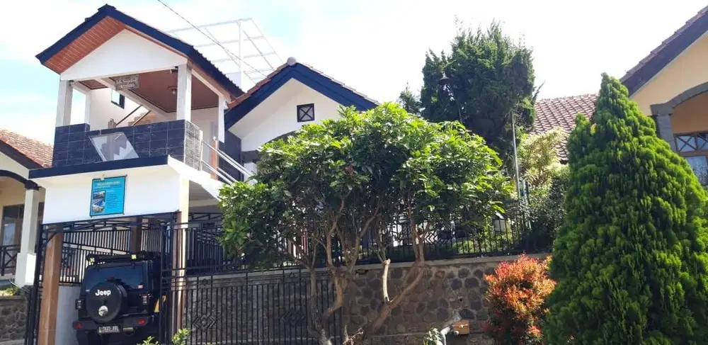 DI JUAL VILLA PANDERMAN BATU BISA NEGO