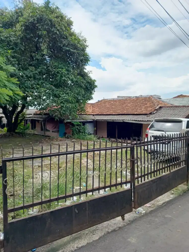 Jual Tanah Ada Bangunan