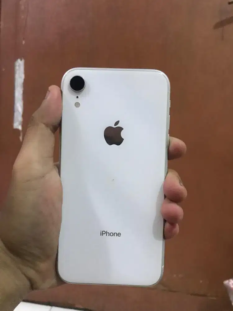 iPhone XR 64GB White Inter Whitelist
