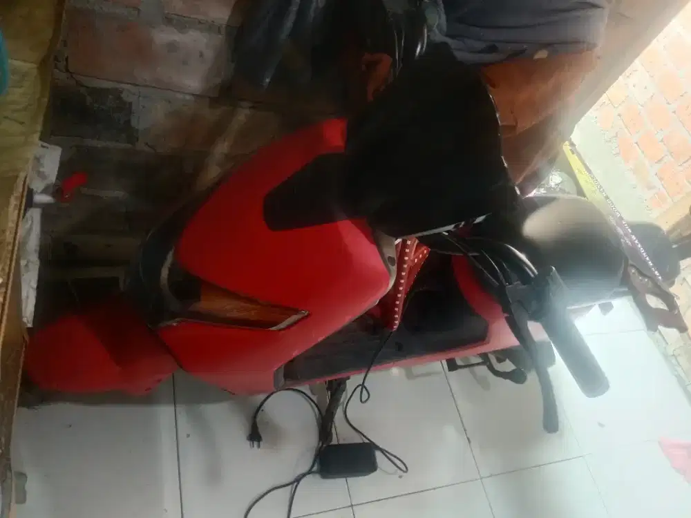 Sepeda listrik merek Uwinfly