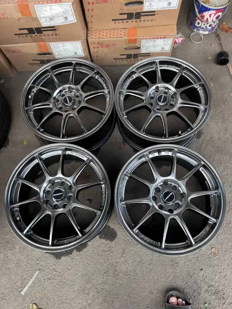 Wedssport tc105x ring 16x7 pcd 4x100/114,3 ET 40 like new