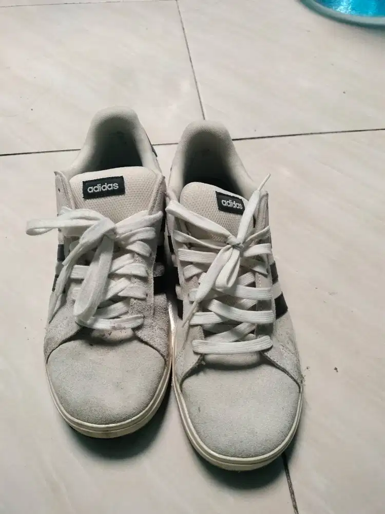 Sepatu Adidas Grand court Sneakers