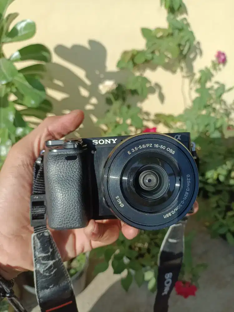 Kamera Sony a6000 fullset, lensa kit 16-50 oss + box NEGO