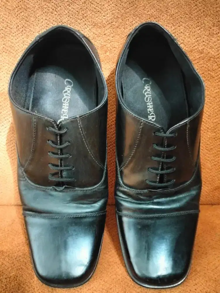 Sepatu Pantofel Hitam Pria - CRUSHER