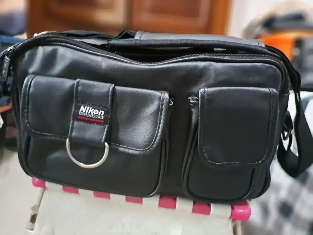 Tas Kamera Nikon DSLR Kulit warna Hitam