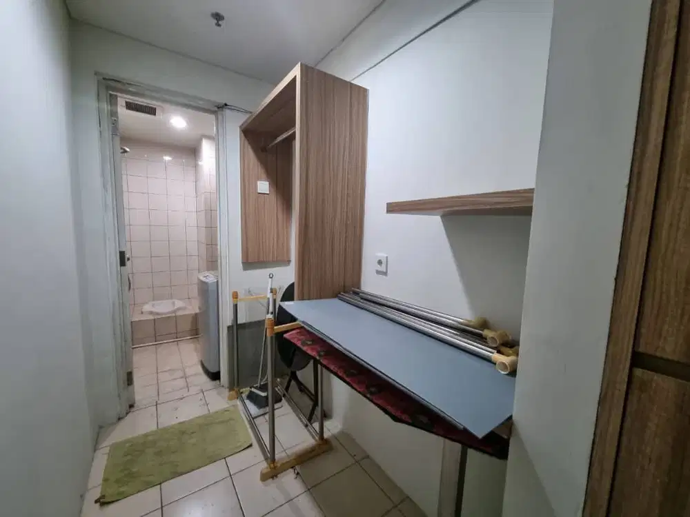 Disewakan apartemen royal type 54 sqm furnished