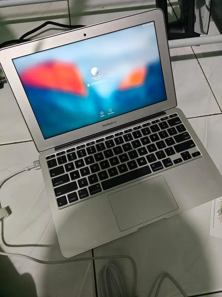 WTS MACBOOK AIR