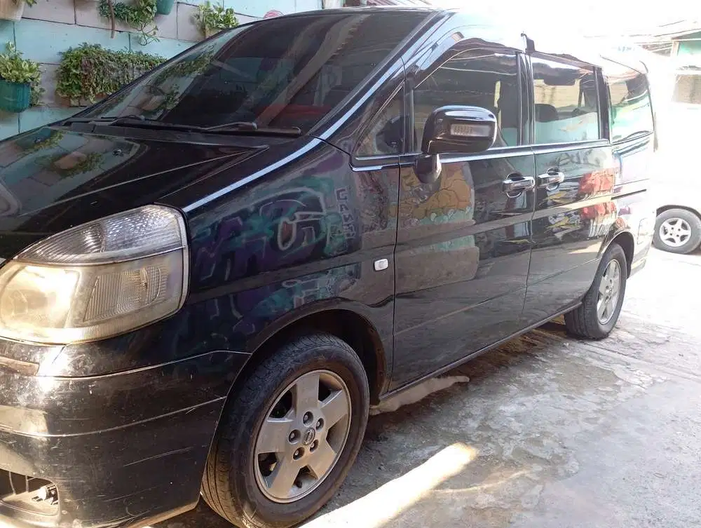 Nissan Serena 2005 Bensin