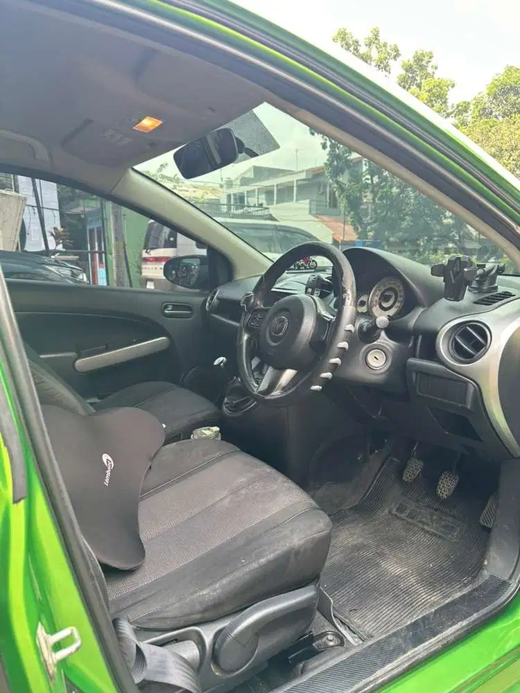 Mazda 2 2012 Bensin
