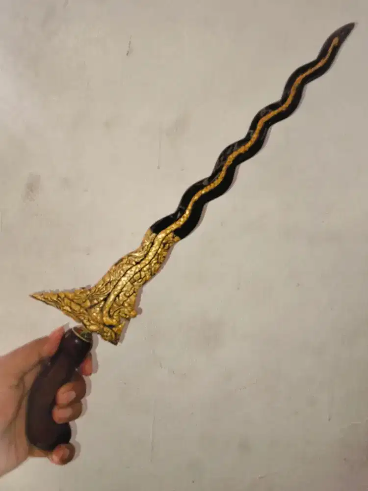 KERIS NOGO SOSRO KINANTAH LUK 13