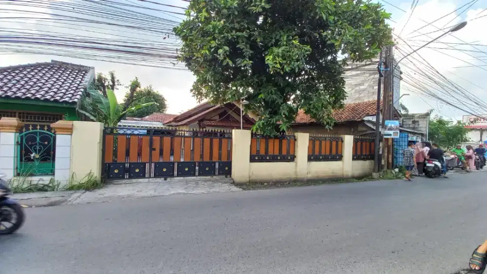 Rumah second dijual cepat pinggir jalan 307m²(1.5M)Cilodong Depok