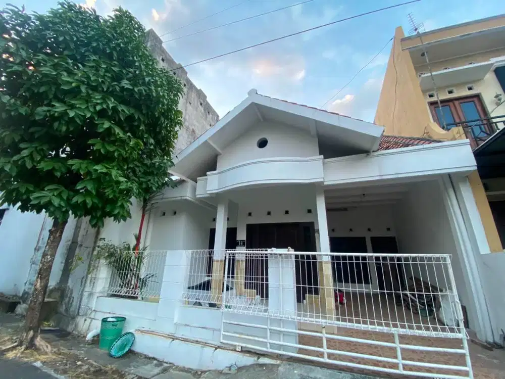 Disewakan Rumah Full Renovasi, Siap Huni