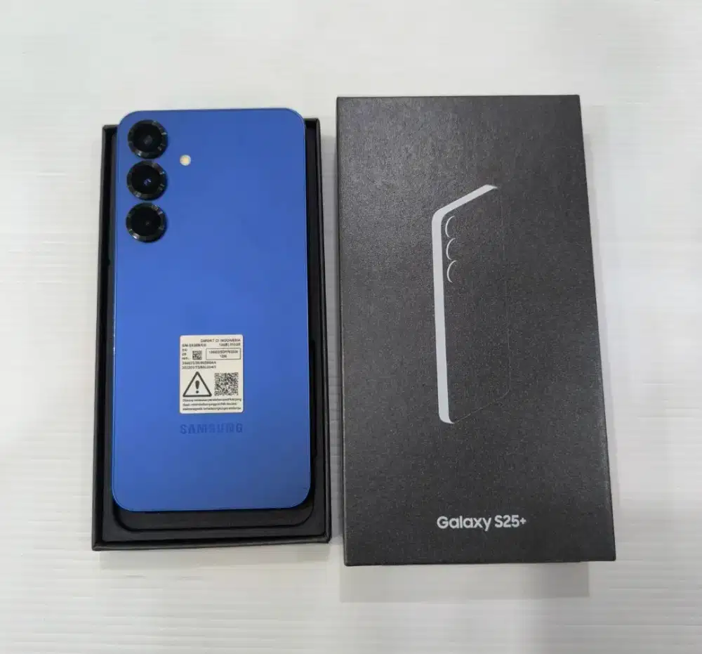 samsung Galaxy S25 plus ram 12/512 komplit ori istimewa