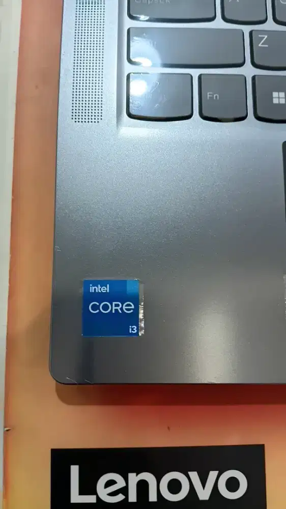 LAPTOP LENOVO IDEAPAD SLIM3 256GB