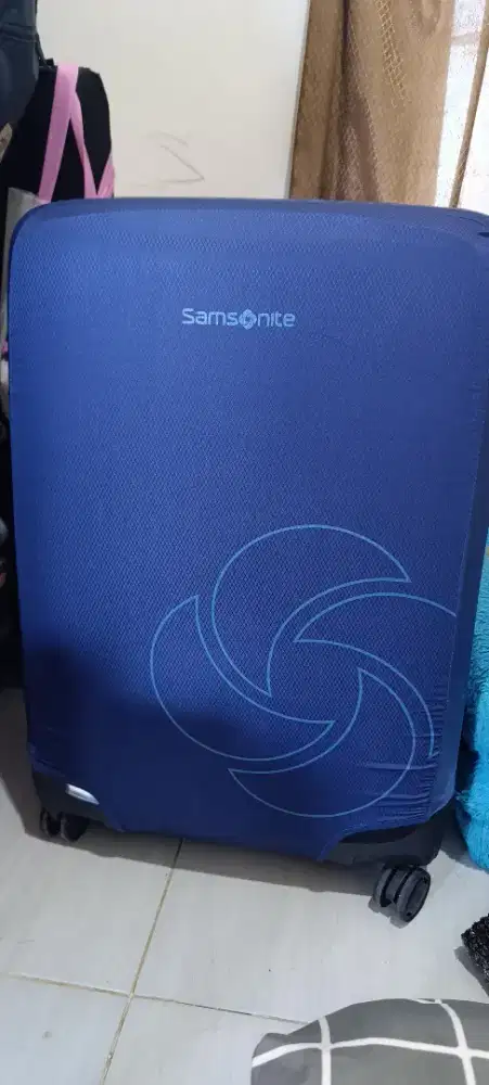 Samsonite hardcase Essen 28 inch