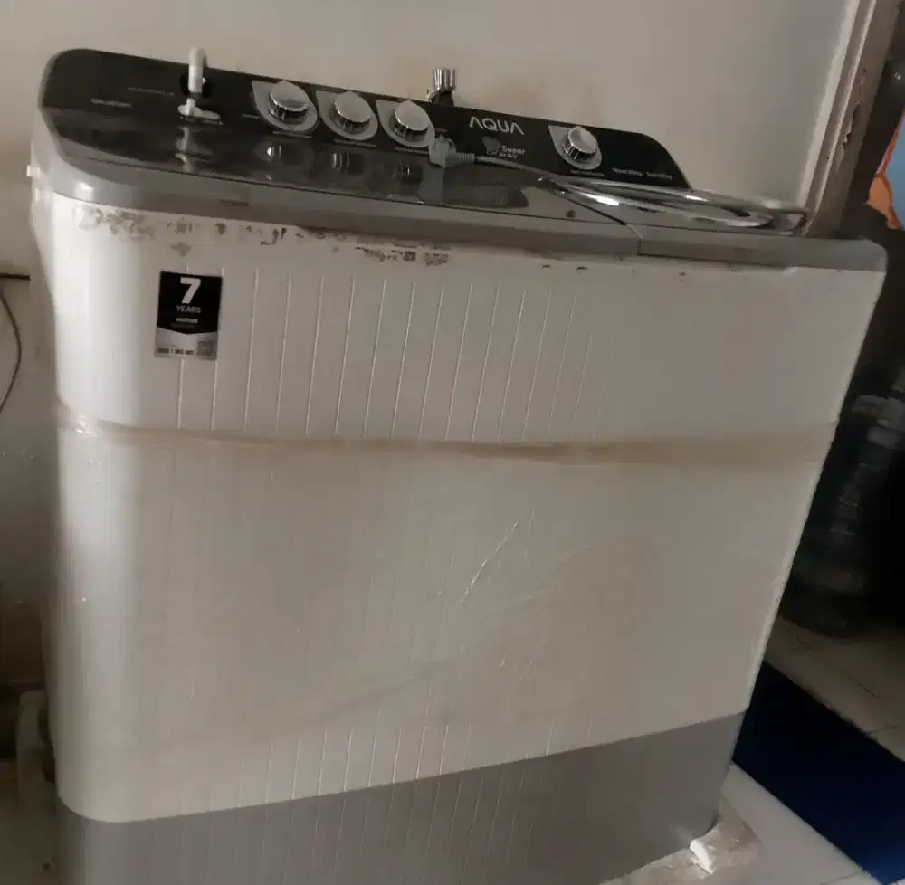 Mesin Cuci Aqua 20KG Pemakaian 1 Tahun NEGO