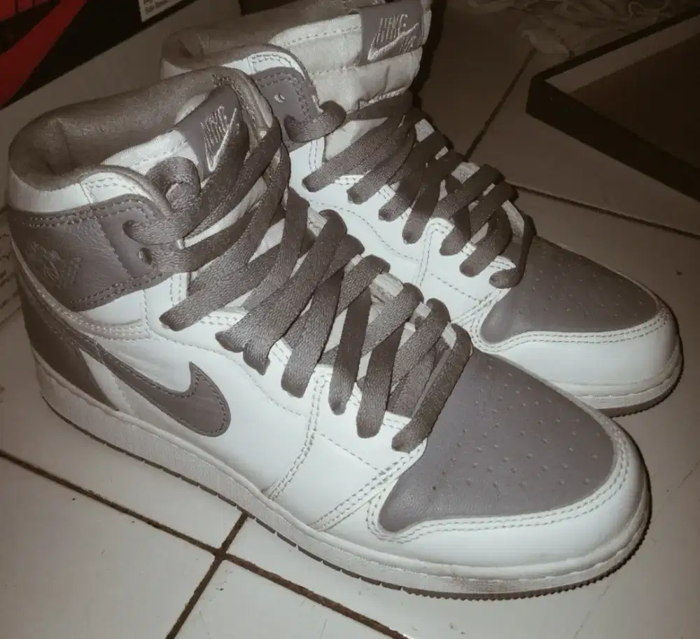 Sepatu Nike Air Jordan Retro 1 second