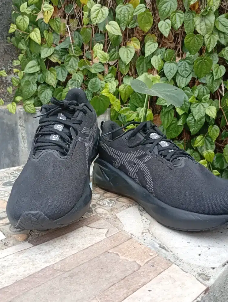 Sepatu Running Asics NB5 Hitam sz 45